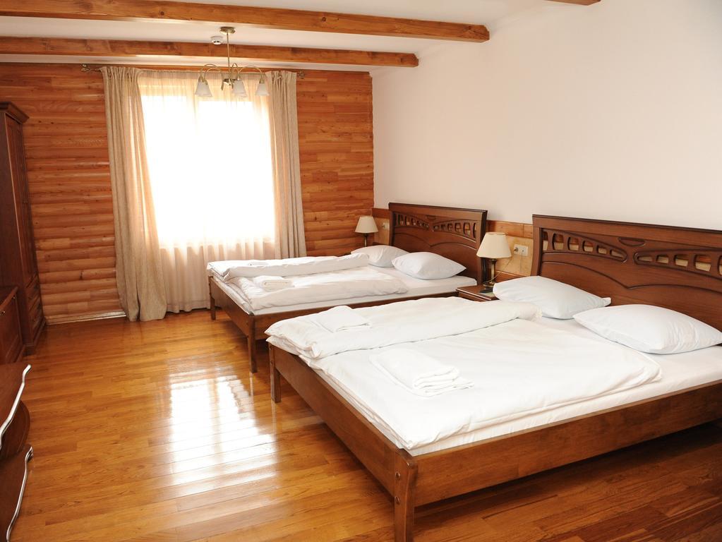 Hotel Perlyna Karpat Bukovel Oda fotoğraf